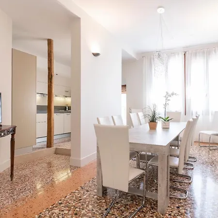 Casanova Deluxe By Wonderful Italy