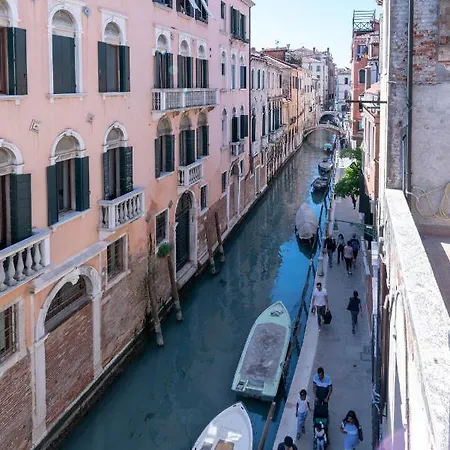 Casanova Deluxe By Wonderful Italy *