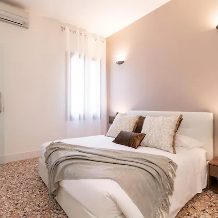 아파트 Casanova Deluxe By Wonderful Italy *